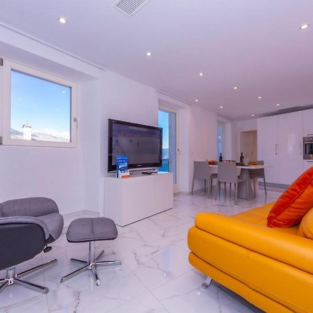 Yellow View Apartment - Happy Rentals Ronco sopra Ascona Extérieur photo